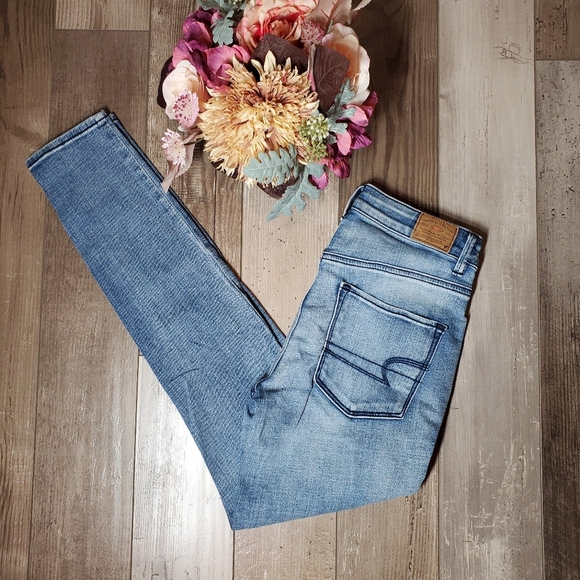 American Eagle Outfitters AEO Sky High Jeggings Vintage Collection Size 4 NWOT - Picture 11 of 16